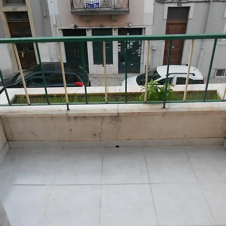 Campolide 3 Assoalhadas *